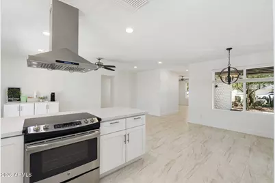 1553 W Plana Avenue, Mesa, AZ 85202 - Photo 5
