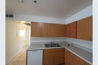 4829 N 37th Avenue #Apt 4, Phoenix, AZ 85019 - Photo 5