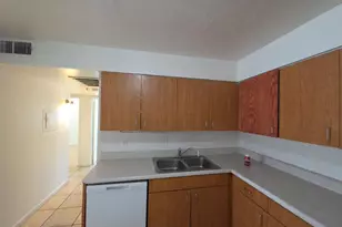4829 N 37th Ave, Phoenix, AZ 85019 - Photo 5