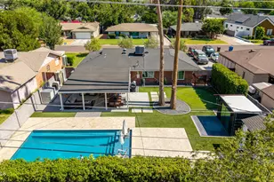 4231 E Catalina Dr, Phoenix, AZ 85018 - Photo 49