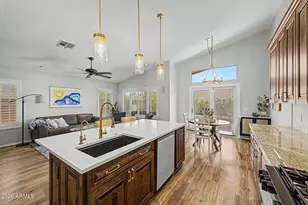 1855 W Hiddenview Dr, Phoenix, AZ 85045 - Photo 11