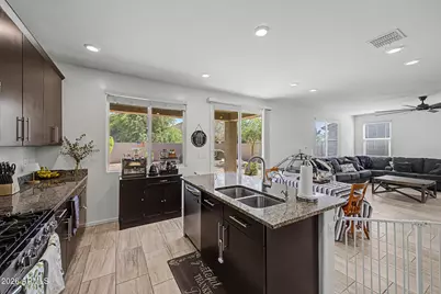 13023 W Lamar Road, Glendale, AZ 85307 - Photo 15