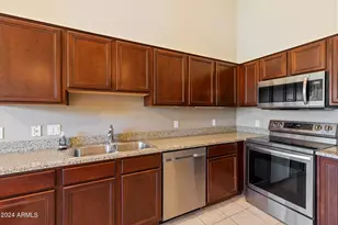 2256 E Huntington Dr, Phoenix, AZ 85040 - Photo 5