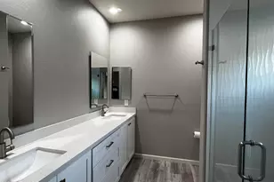 8017 S 6th Dr., Phoenix, AZ 85041 - Photo 11