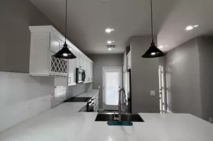 8017 S 6th Dr., Phoenix, AZ 85041 - Photo 7