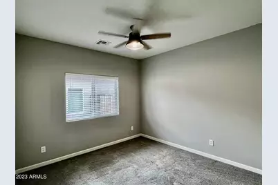 8017 S 6th Drive, Phoenix, AZ 85041 - Photo 9