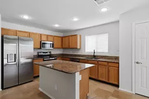 12353 W Heatherbrae Dr, Avondale, AZ 85392 - Photo 11