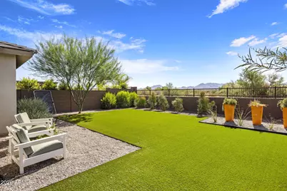21025 N 61st Street, Phoenix, AZ 85054 - Photo 23