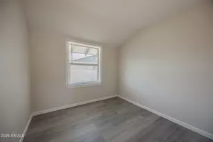 864 E Chandler Blvd, Chandler, AZ 85225 - Photo 11