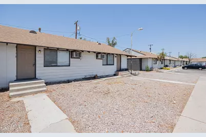 864 E Chandler Boulevard #Apt 3, Chandler, AZ 85225 - Photo 1
