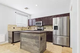 17648 W Lisbon Ln, Surprise, AZ 85388 - Photo 7