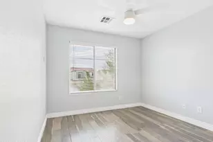17648 W Lisbon Ln, Surprise, AZ 85388 - Photo 25