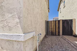 17648 W Lisbon Ln, Surprise, AZ 85388 - Photo 39