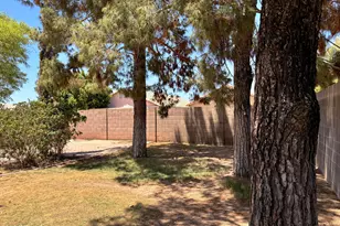 642 E Park Ave, Chandler, AZ 85225 - Photo 27