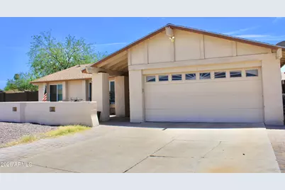 3491 W Desert Hills Drive, Phoenix, AZ 85029 - Photo 1