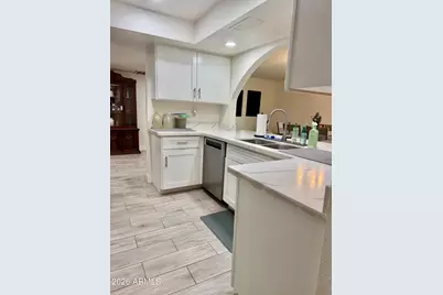 3941 W Desert Hills Drive, Phoenix, AZ 85029 - Photo 15