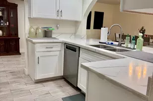 3941 W Desert Hills Dr, Phoenix, AZ 85029 - Photo 15