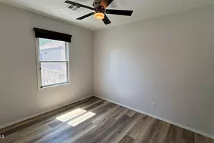 2125 E Huntington Dr, Phoenix, AZ 85040 - Photo 11
