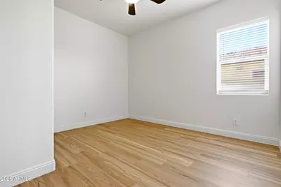 7556 W Crystal Road, Glendale, AZ 85308 - Photo 23