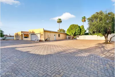 10439 N 64th Street, Paradise Valley, AZ 85253 - Photo 49