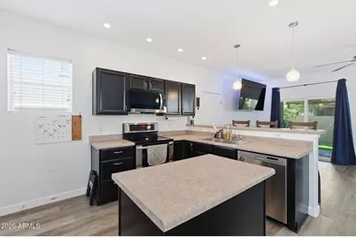 3034 W Villa Cassandra Drive, Phoenix, AZ 85086 - Photo 11