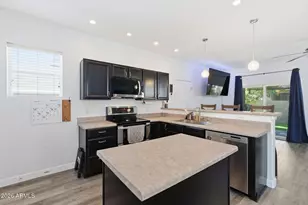 3034 W Villa Cassandra Dr, Phoenix, AZ 85086 - Photo 11