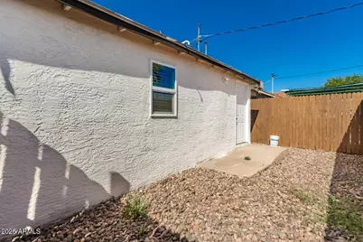 1647 W Garfield Street, Phoenix, AZ 85007 - Photo 9