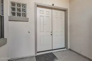 1687 E Carob Dr, Chandler, AZ 85286 - Photo 5