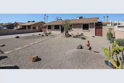4332 W Clarendon Avenue, Phoenix, AZ 85031 - Photo 3