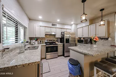 4332 W Clarendon Avenue, Phoenix, AZ 85031 - Photo 5