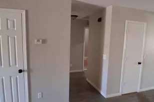 3207 W St Kateri Dr, Phoenix, AZ 85041 - Photo 13