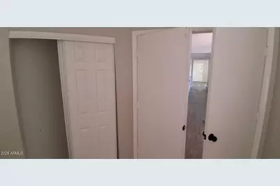 3207 W Saint Kateri Drive, Phoenix, AZ 85041 - Photo 29