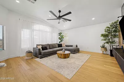 3913 W Escuda Drive, Glendale, AZ 85308 - Photo 11