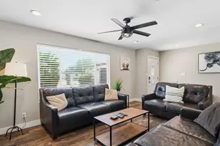 8526 E Vista Dr, Scottsdale, AZ 85250 - Photo 13