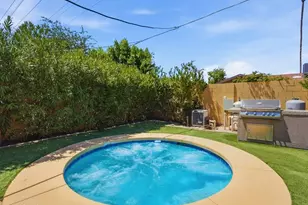 8526 E Vista Dr, Scottsdale, AZ 85250 - Photo 45