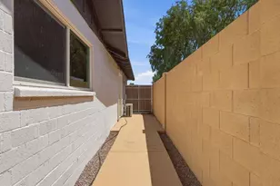 8526 E Vista Dr, Scottsdale, AZ 85250 - Photo 51