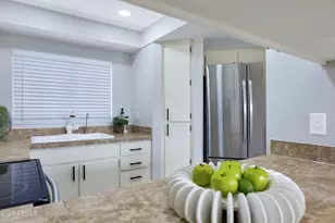 905 S Melody Ln, Tempe, AZ 85281 - Photo 9