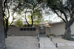 2314 N 46th St, Phoenix, AZ 85008 - Photo 1