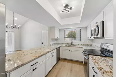 13820 N 42nd Avenue, Phoenix, AZ 85053 - Photo 9