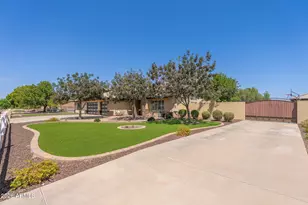 12366 W Desert Oasis Cir, El Mirage, AZ 85335 - Photo 5