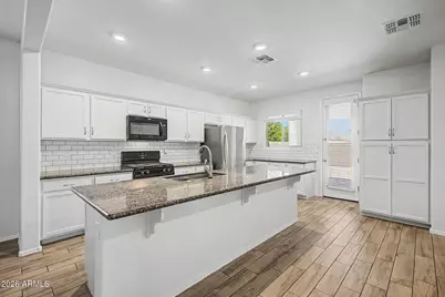 17155 W Seldon Lane, Waddell, AZ 85355 - Photo 9