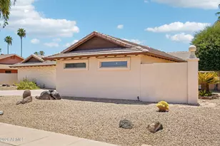 10954 W Tropicana Cir, Sun City, AZ 85351 - Photo 3