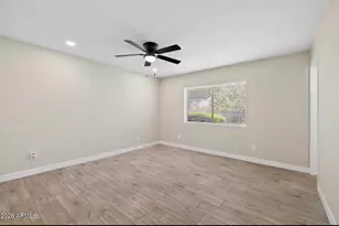 11810 S Coconino St, Phoenix, AZ 85044 - Photo 15