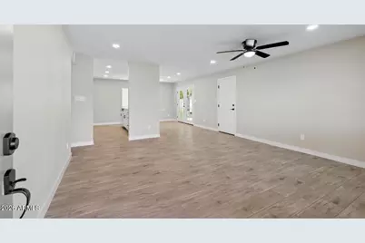 11810 S Coconino Street, Phoenix, AZ 85044 - Photo 3