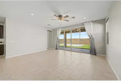 18614 W Honeysuckle Drive, Wittmann, AZ 85361 - Photo 7