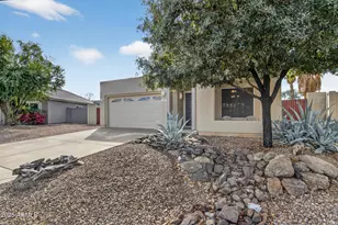 15481 W Mauna Loa Ln, Surprise, AZ 85379 - Photo 7