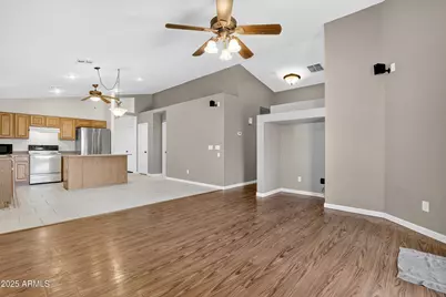 15481 W Mauna Loa Lane, Surprise, AZ 85379 - Photo 17