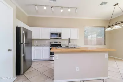 15806 N 136th Lane, Surprise, AZ 85374 - Photo 3