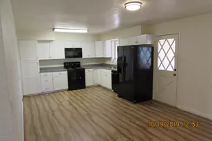 719 W 10th St, Tempe, AZ 85281 - Photo 9