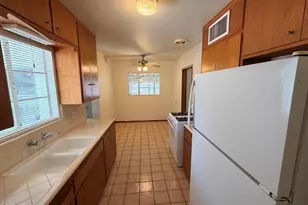 3416 N 43rd Pl, Phoenix, AZ 85018 - Photo 3